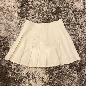 White pleated tennis skirt